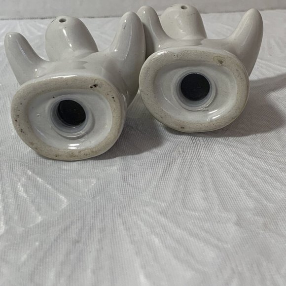 HUGGING GHOSTS BLACK WHITE SALT AND PEPPER SHAKERS - Picture 4 of 12